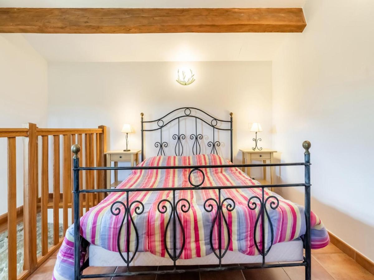 Classy Holiday Home In Les Vans With Pool Chambonas Екстериор снимка