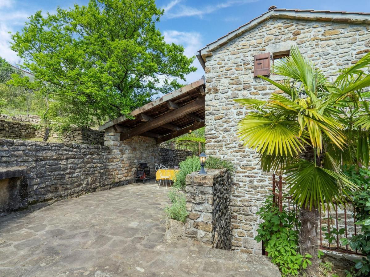 Classy Holiday Home In Les Vans With Pool Chambonas Екстериор снимка